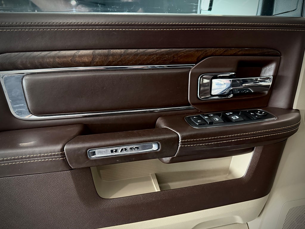 Dodge RAM Crew Cab 5.7 V8 HEMI 4×4 Long Horn - bild 21