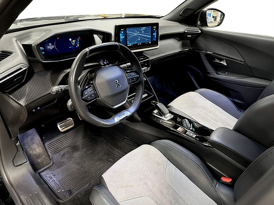 Bild på Peugeot E-2008 GT 50kWh 136hk Aut CARPLAY NAVI