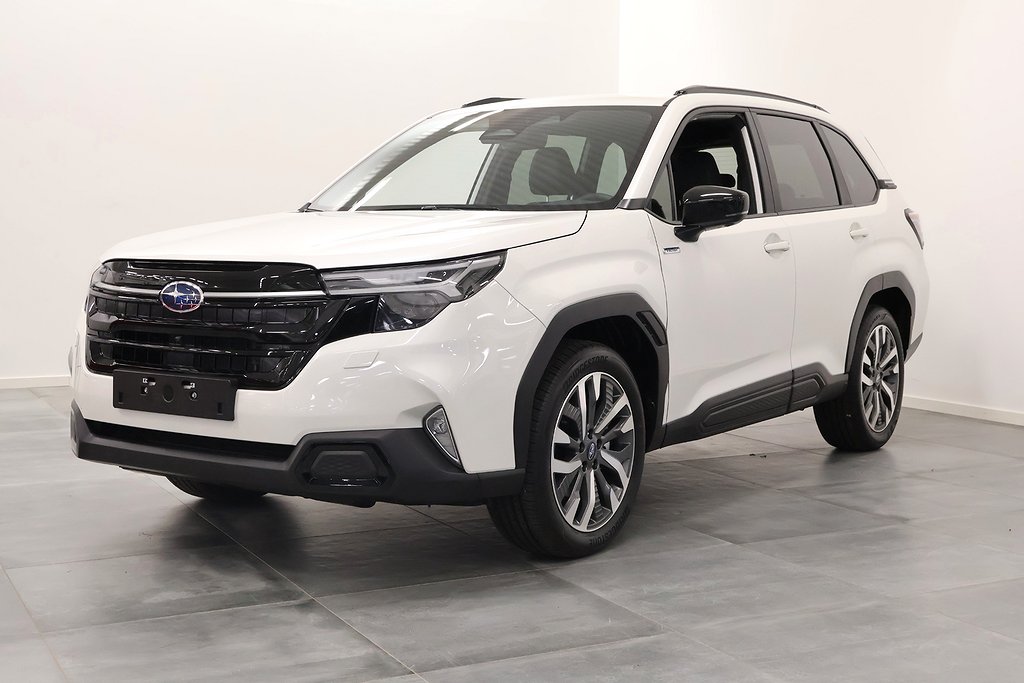 Subaru Forester e-Boxer Limited Lagerbil Premiär 2025