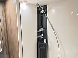 Husbil-halvintegrerad Kabe TMX 880 LQB 26 av 31