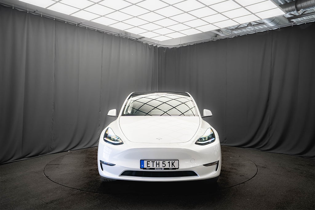 Tesla Model Y Long Range AWD DRAG PANO LÄDER 1-ÄGARE 93.8%SoH MOMS