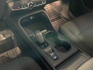 SUV Volvo XC40 18 av 25
