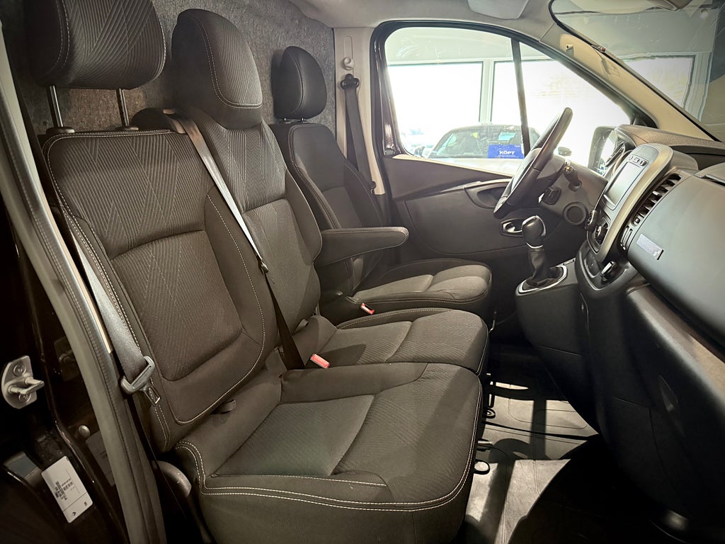 Renault trafic Skåpbil 3.0t 2.0 170hk dCi EDC  Racing Spirit - bild 13