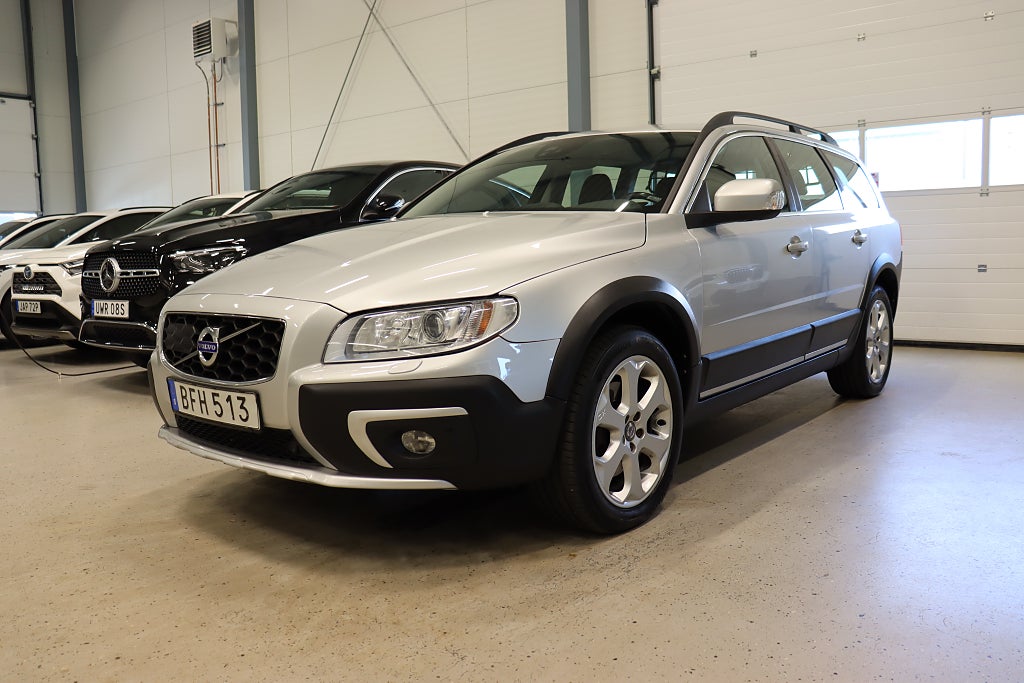 Volvo XC70 D4 AWD Classic Summum Keyless P-Värm Kamrembytt 181hk