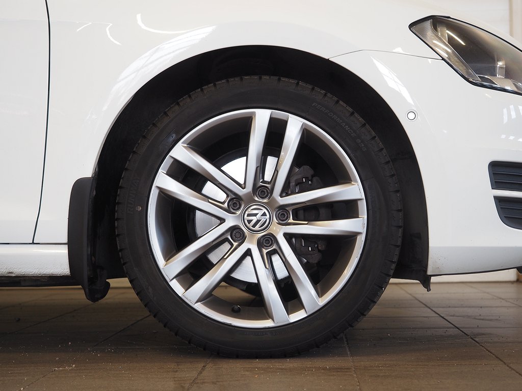 Volkswagen Golf Sportscombi 1.2 TSI DSG PDC Värmare Keyless 2016