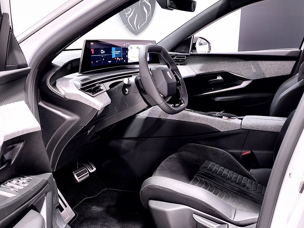 Bild på Peugeot 5008 GT Hybrid