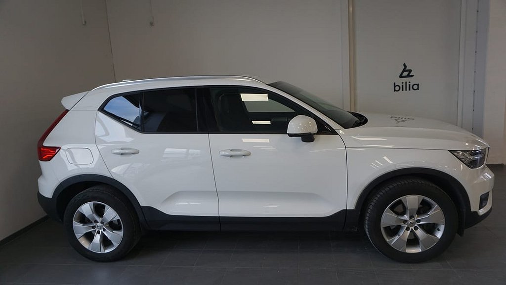 Volvo XC40 D3 AWD Momentum Advanced Edition