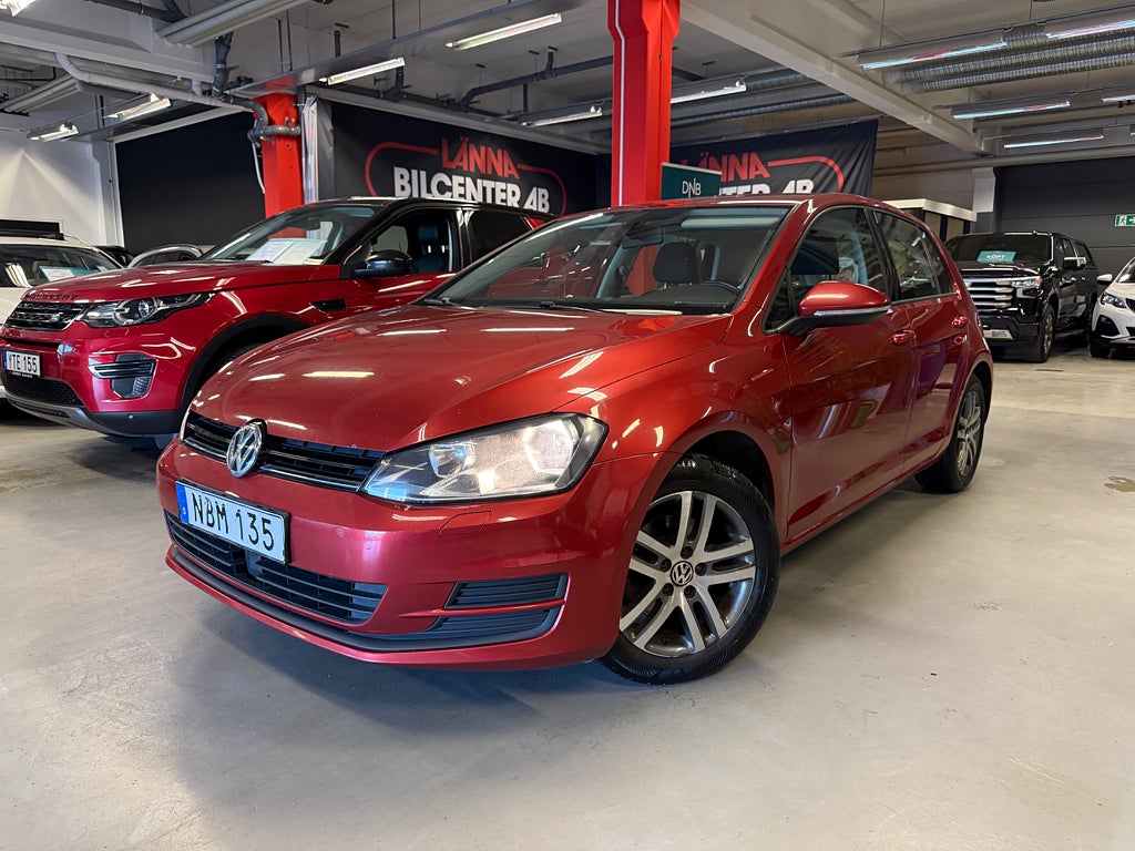 Volkswagen Golf 1.6 TDI Drag Backkamera Kamrem bytt Ny besiktad