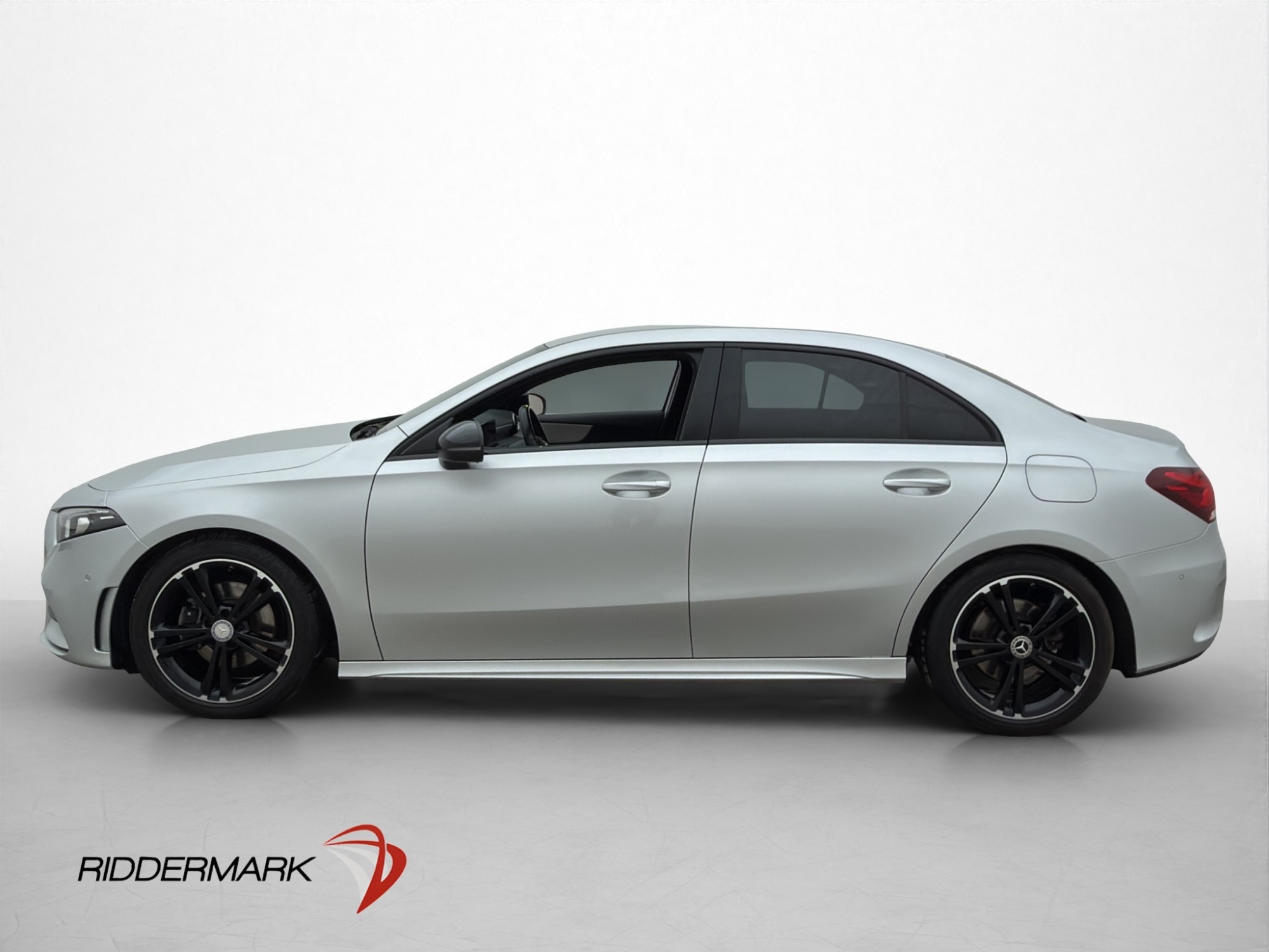 Mercedes-Benz A 2020, bild 4/34