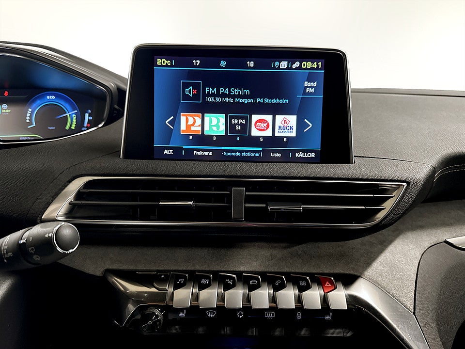 Bild på Peugeot 3008 GT PHEV 300hk Aut AWD 360° PANO ELSTOL MED MINNE 