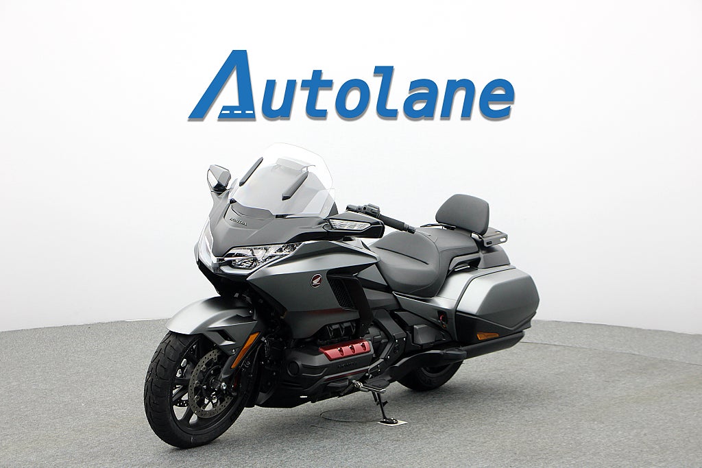 Honda Powersports GL1800BD "BAGGER" DCT* ABS OLIKA KÖRLÄGEN NYA DÄCK *