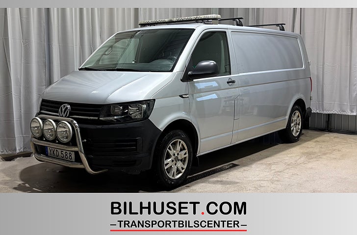 Volkswagen Transporter T28 2.0 TDI BMT 4Motion Drag Värmare Moms Verkstadsinre