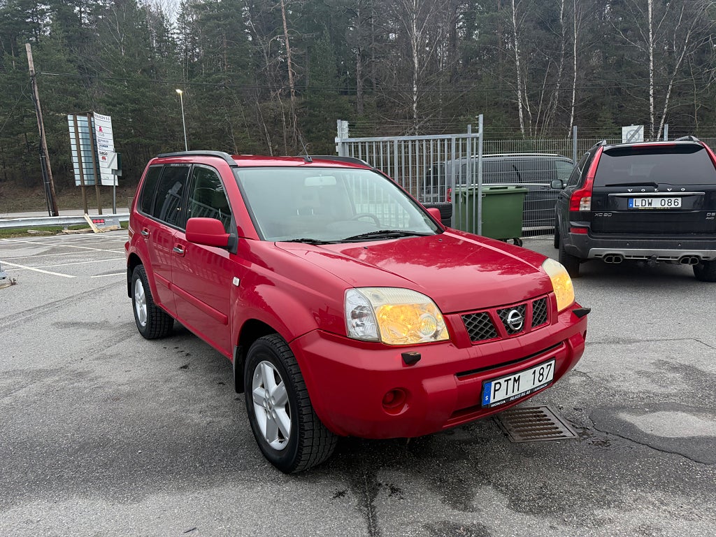Nissan X-Trail 2.2 dCi 4x4 136hk Dragkrok Nybesiktigad t.o.m 2026-11-30