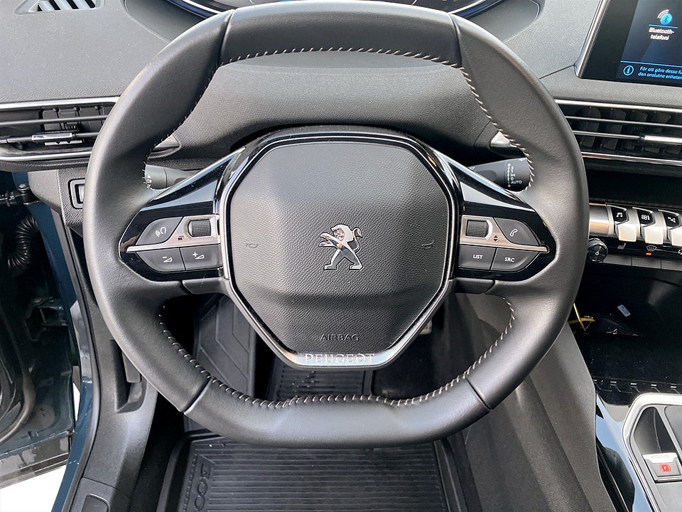 Bild på Peugeot 3008 Active Pack 1.2 PT 130hk KAMPANJRÄNTA 3,99%