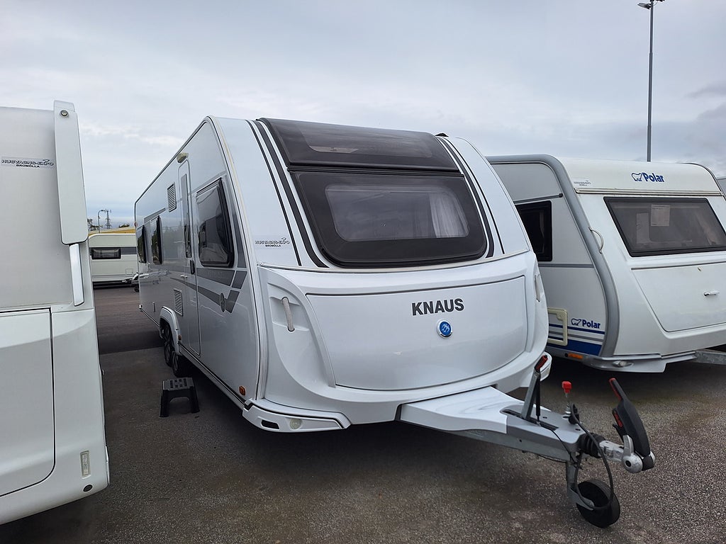 Knaus Scandinavian Selection 750 UFK Barnkammare