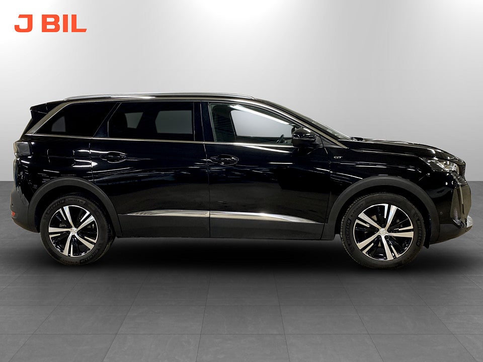 Bild på Peugeot 5008 GT 1.2 PT 130hk Aut 7-SITS B-KAMERA CARPLAY
