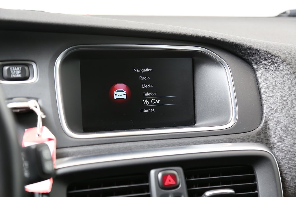 Volvo V40 D3 150hk Momentum Business E PRO Dieselvärmare 2016