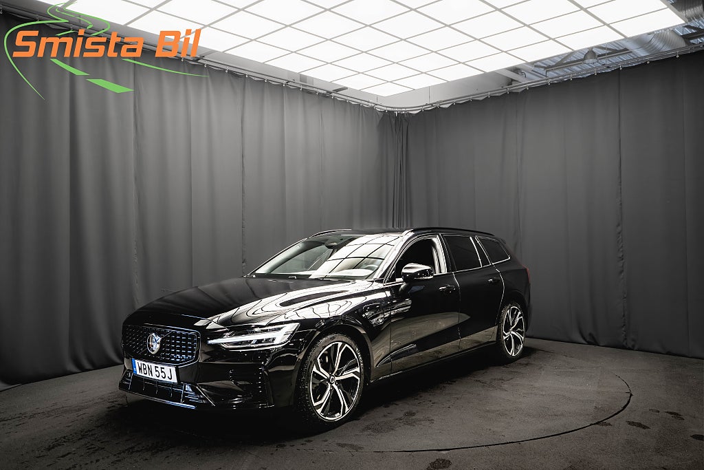 Volvo V60 Recharge II T6 AWD PLUS DARK DRAG 360° H/K SKINN MOMS