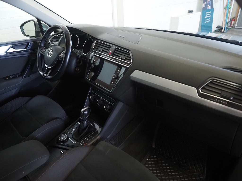 Volkswagen Tiguan 1.4 TSI 150hk DSG 4Motion Drag Kamera P-Värmare Carplay 2018