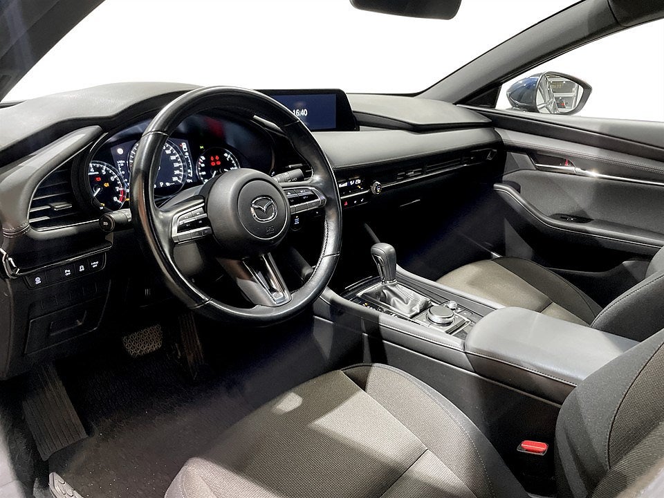 Bild på Mazda 3 Sky 2.0 150hk Aut - B-KAMERA, EN ÄGARE