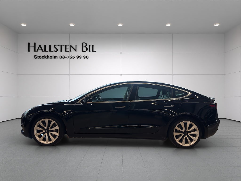Tesla Model 3 Long Range AWD 440 Hk 1Äg Autopilot Panorama Svensksåld