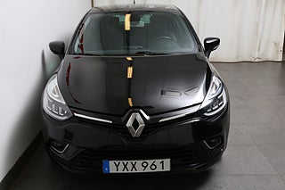 Halvkombi Renault Clio 5 av 27