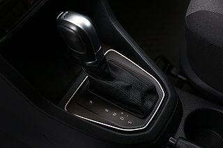 Transportbil - Skåp Volkswagen Caddy 7 av 12