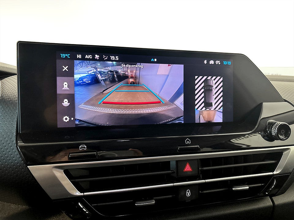 Bild på Citroen C4 Shine 1.2 PT 130hk Aut B-KAMERA CARPLAY