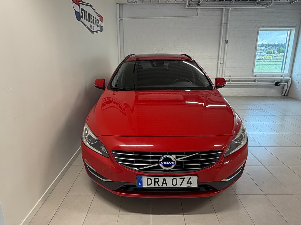 Volvo V60 D4 Momentum Värmare,Drag,Taklucka,SoV Hjul thumbnail