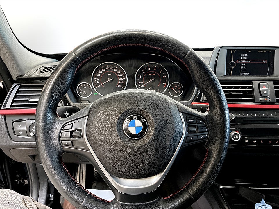 Bild på BMW 328i Touring Sport Line 245hk BACKSENSORER
