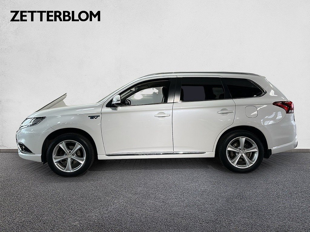 SUV Mitsubishi Outlander 2 av 14