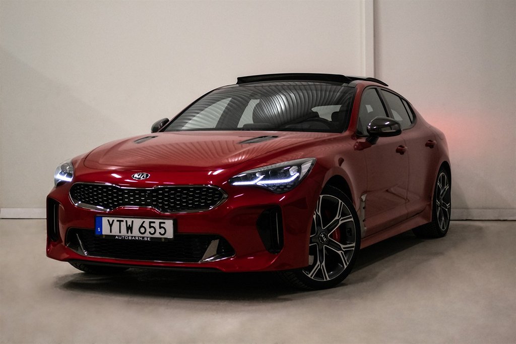 Kia Stinger GT 3.3 V6 T-GDI AWD Pano FERRITA HuD 360° 370hk