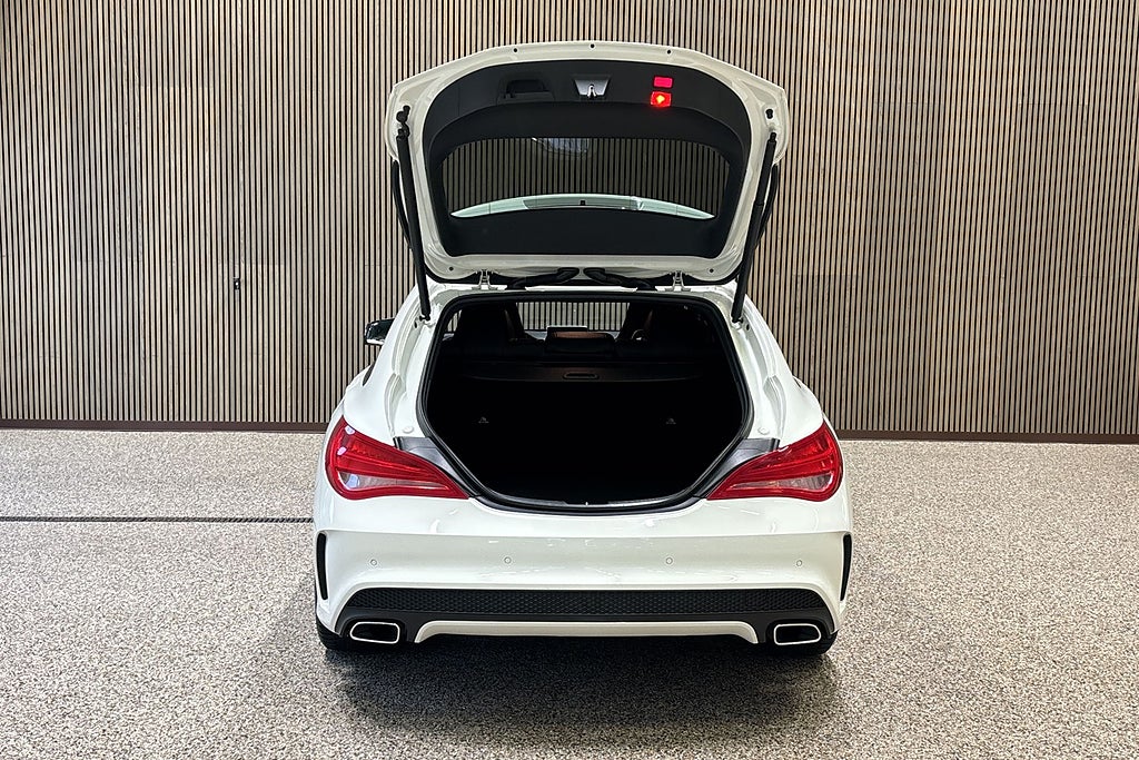 Mercedes-Benz CLA220 d
