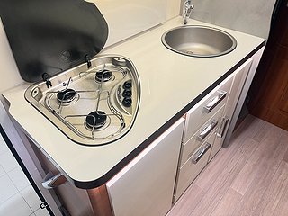 Husbil-alkov Elnagh BARON 26 15 av 27