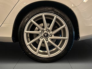 Volvo V60 D5 Twin Engine AWD Momentum Drag/MoK/S&V/Psens/Rattvärm – bild 14