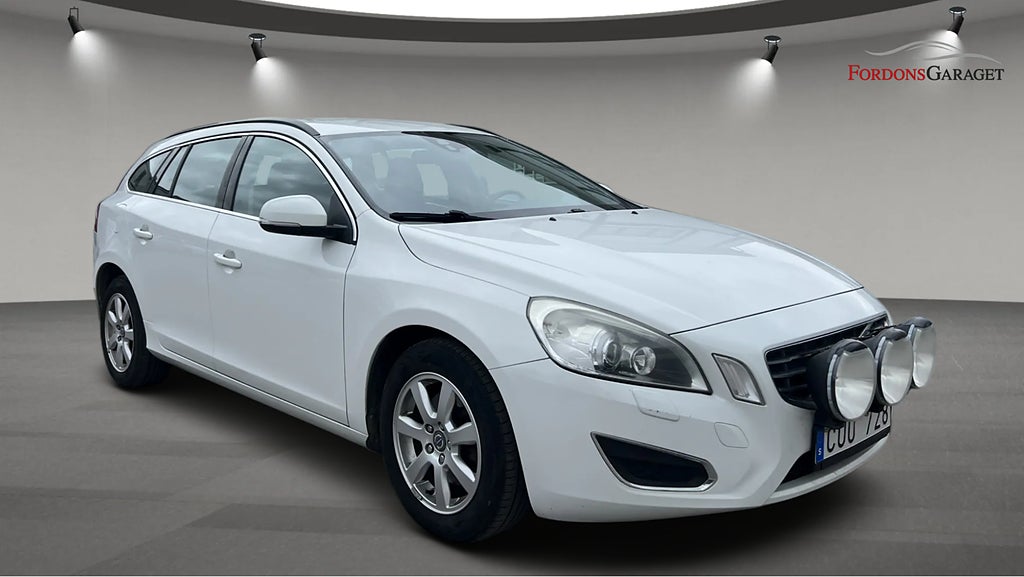 Volvo V60 D2 POWERSHIFT MOMENTUM NYSERVAD DRAG VÄRMARE 116HK