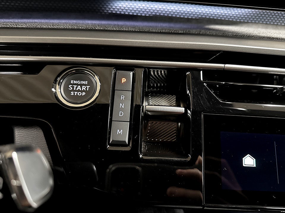 Bild på Peugeot 5008 GT Hybrid 145hk Aut 7-SITS BACKAMERA CARPLAY