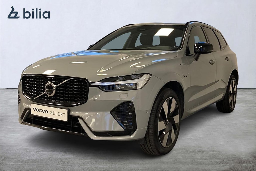 Volvo XC60 Recharge T6 Plus Dark Edition.