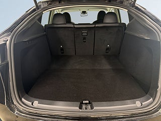 Tesla Model Y Long Range AWDLong Range S&V/Drag/kamera/Pano/Värmepump – bild 13