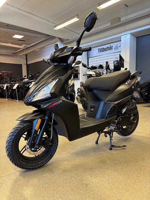 MOTO CR T-rex Hjälm med på köpet!