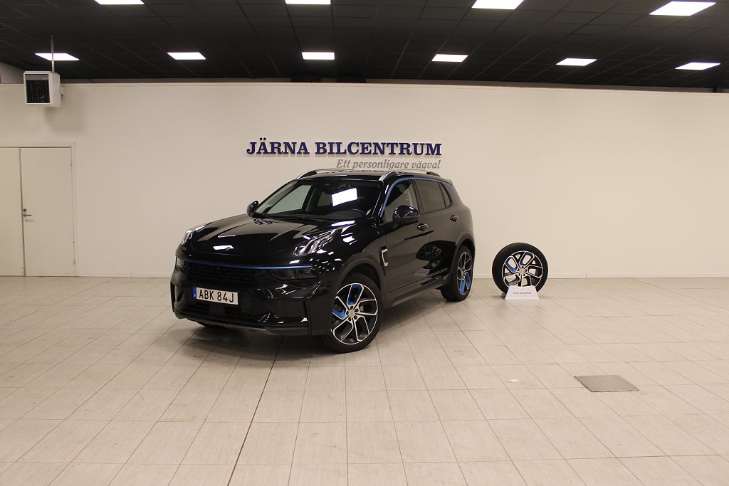 Lynk & Co 01 PHEV DCT Infinity Pano 360-kam Navi V-hjul