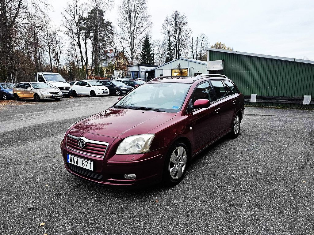 Toyota Avensis Kombi 2.0 D-4 VVT-i Ny besiktat & Drag 