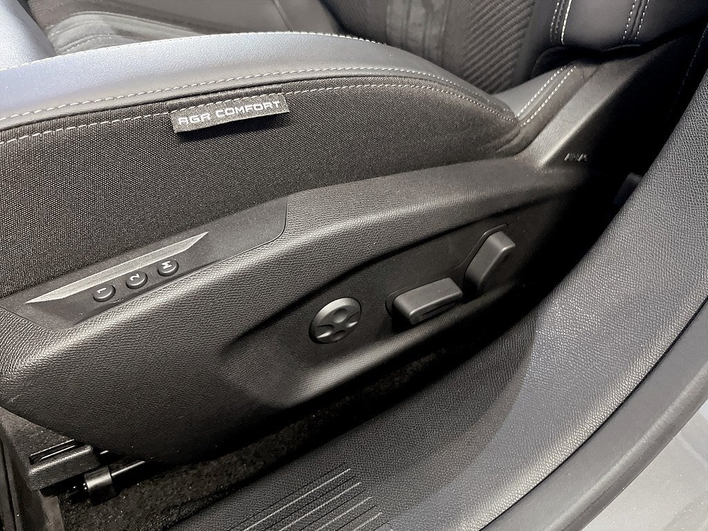 Bild på Peugeot 308 GT 5D 1.2 PT 130hk Aut - B-KAMERA, CARPLAY