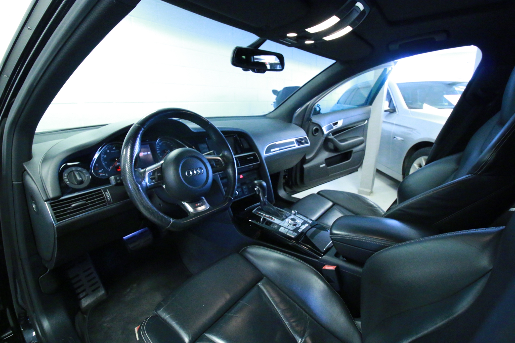 Audi RS6 2008, photo 7/43