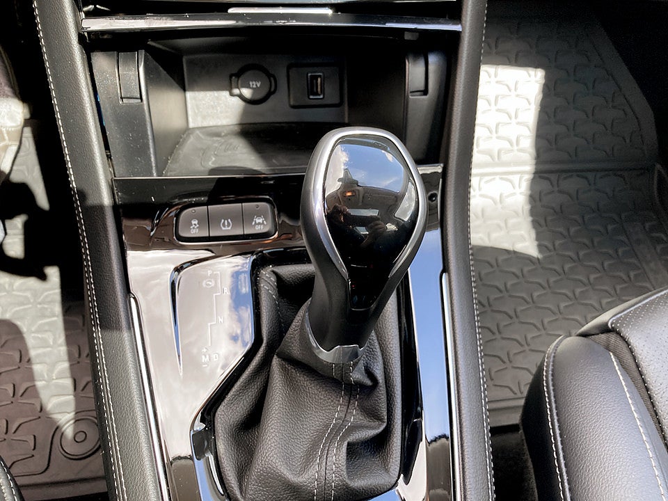 Bild på Opel Grandland X ULTIMATE 1.6 Turbo 181hk Aut B-KAMERA RATTVÄRME