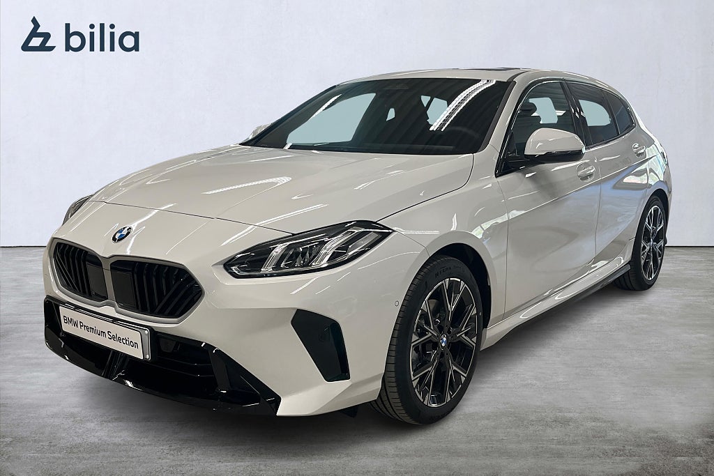 BMW 120 M-Sport | DEMOBIL | Panorama | Rattvärme | Backkamera