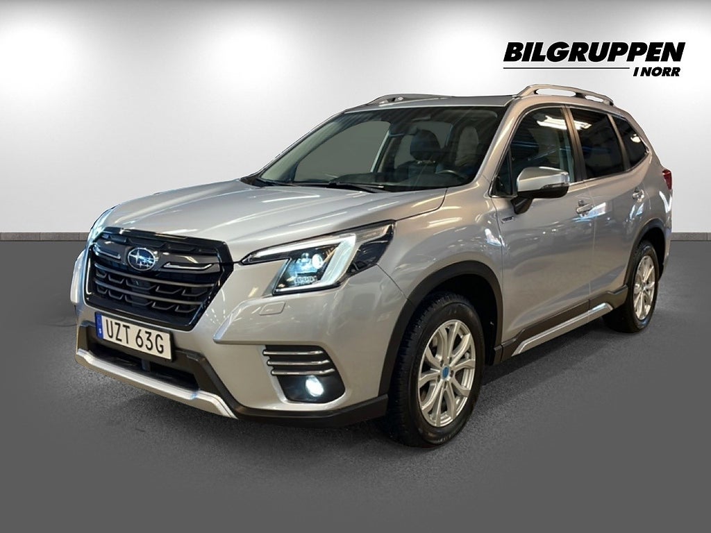 Subaru Forester e-Boxer XFuel (V-hjul, Drag, NAV)
