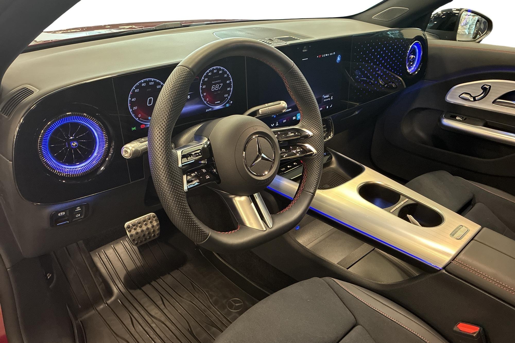 Mercedes-Benz CLA 250+ AMG 2025, bild 7/55