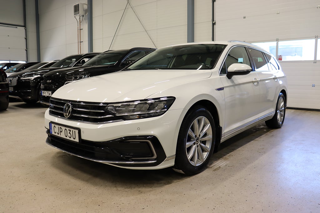 Volkswagen Passat Sportscombi GTE 1.4 TSI Drag B-Värm 218hk