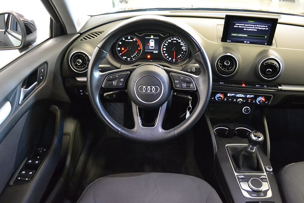 Audi A3 Sportback 1.5 TFSI COD 150hk Proline | PDC | 2018